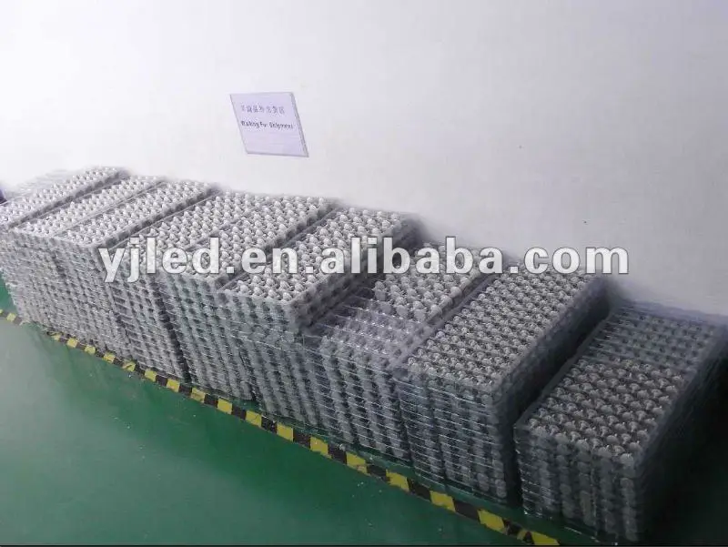 e14 led amusements.jpg