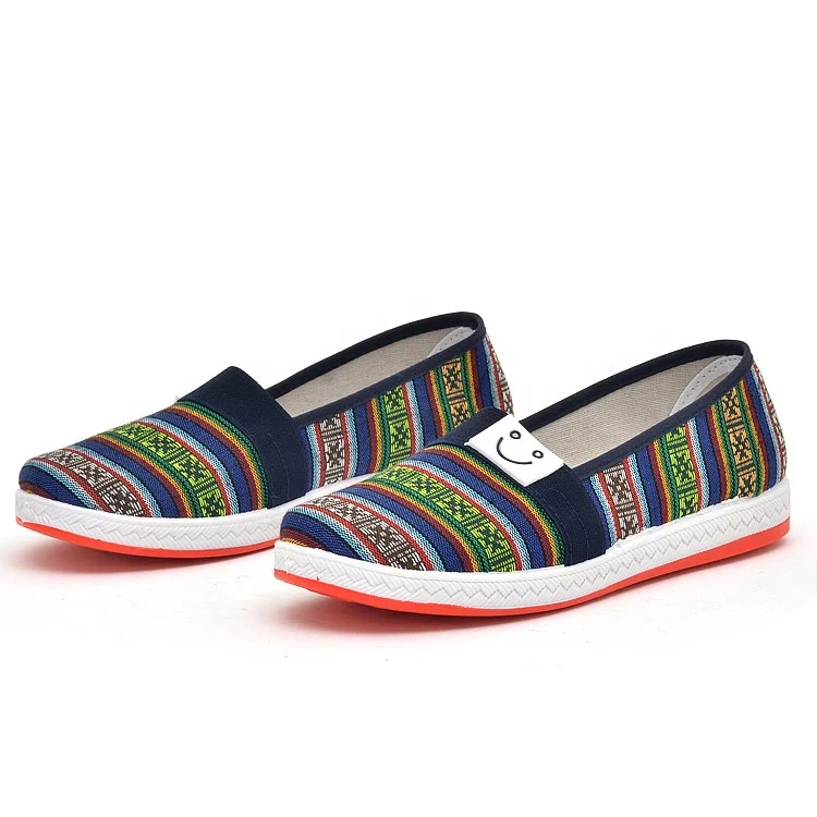 China factory good price slip on walking style shoes flat casual canvas sneakers for women
China factory good price slip on walking style shoes flat casual canvas sneakers for women