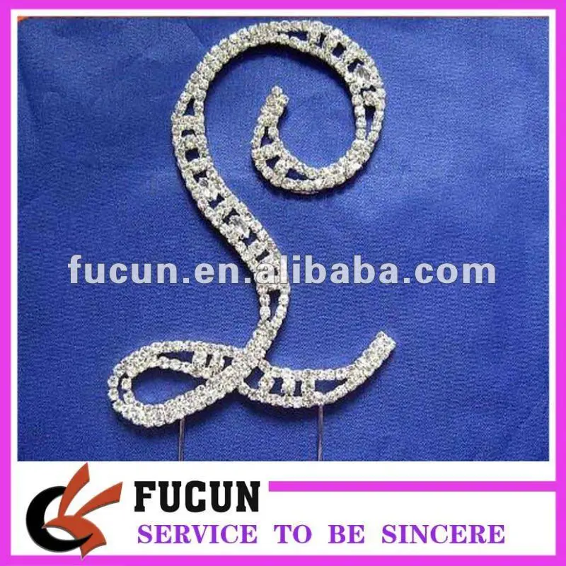 fashion_rhinestone_cake_topper_for_wedding.jpg