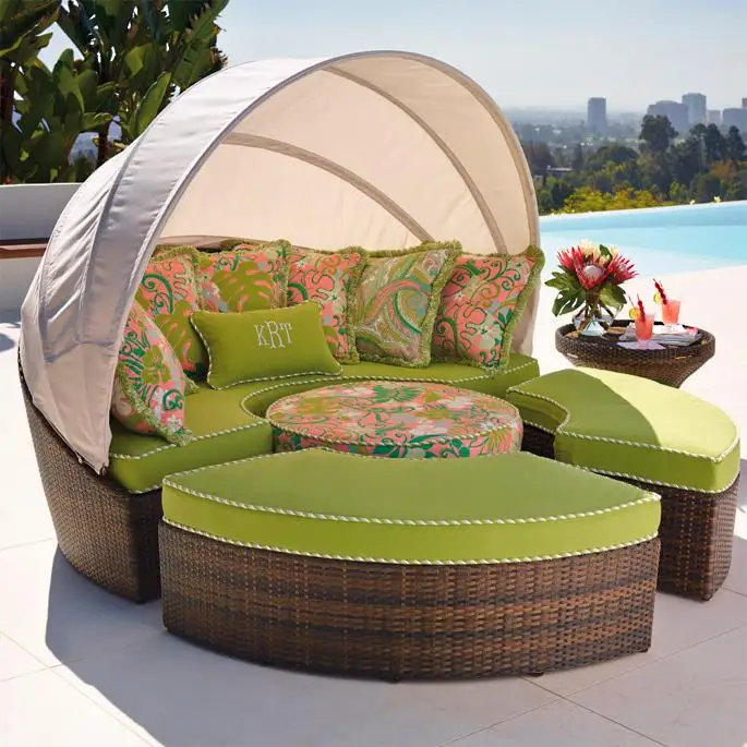 Hot sale factory outdoor furniture round Leisure rattan daybed