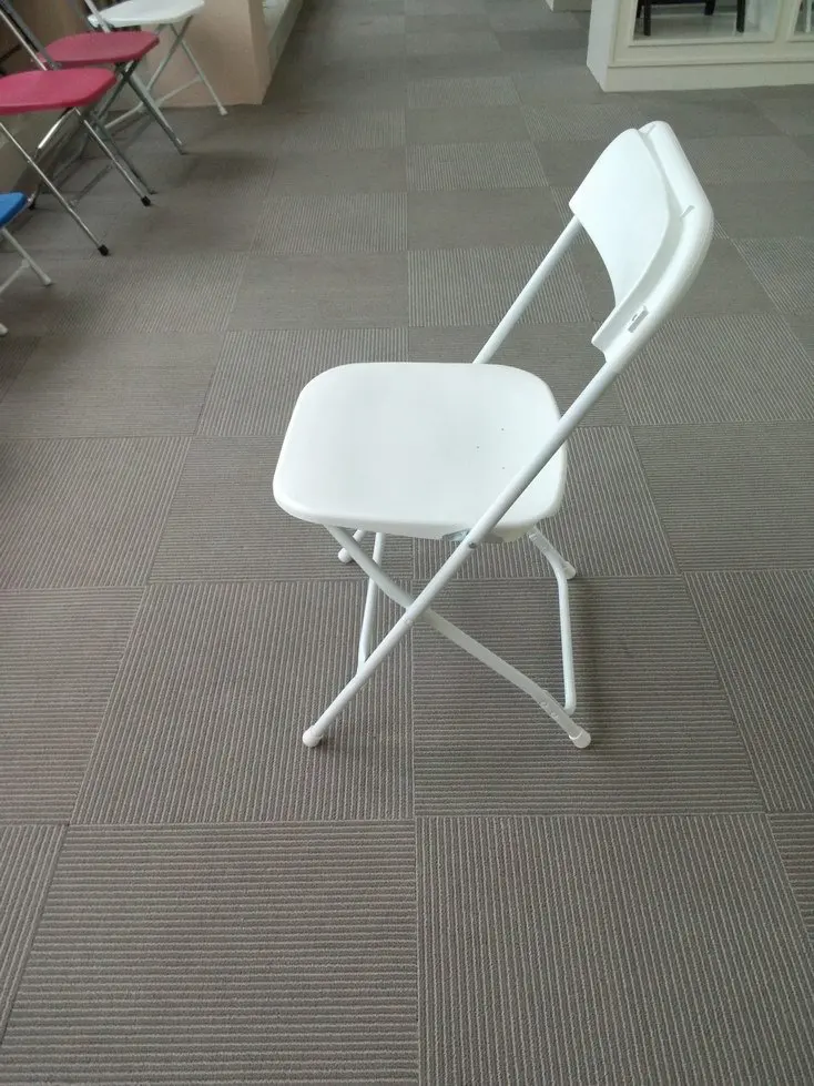 プラスチック折りたたみ椅子屋外イベント用レンタル仕入れ・メーカー・工場