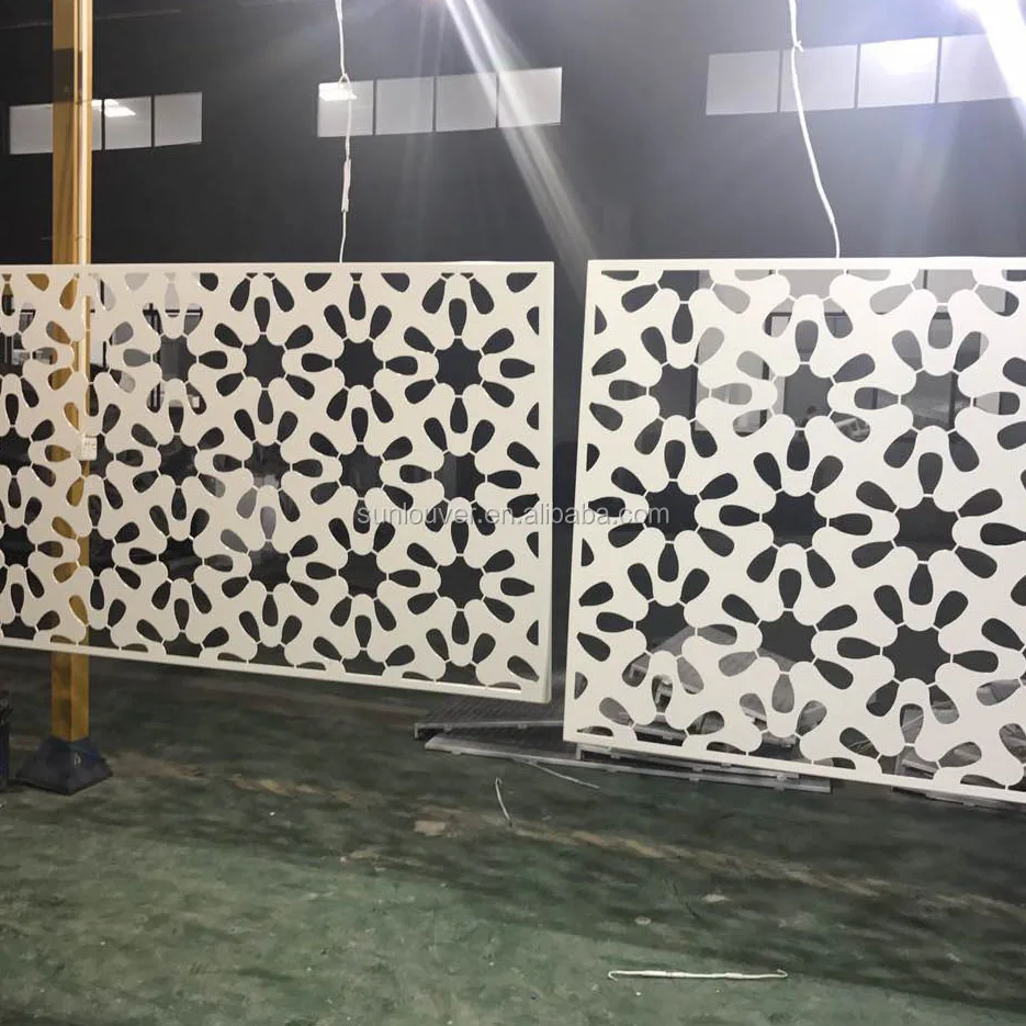 Exterior Metal Wall Panels as Decorative Curtain Wall Cladding