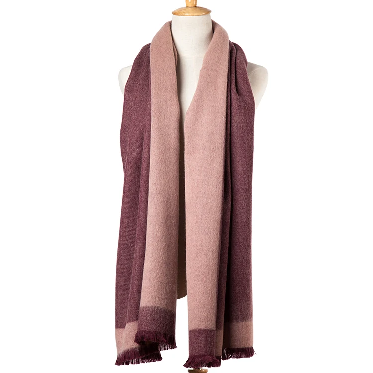 New Fashion Winter Wear Wool Shawl Women Oversize Checked Solid Scarf Two Color Jacquard Wool Shawl for Women