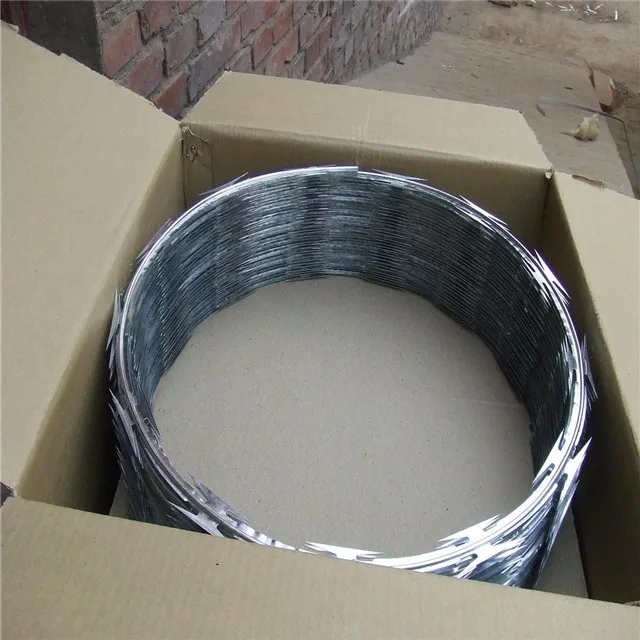 easy new style hot sale galvanized razor barbed wire/ razor