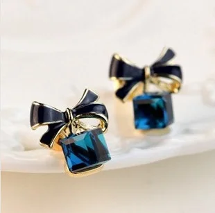 2017 Summer Style Glass Stud Earring Jewelry Fashion Crystal Bow Tie Earrings For Women
2017 Summer Style Glass Stud Earring Jewelry Fashion Crystal Bow Tie Earrings For Women