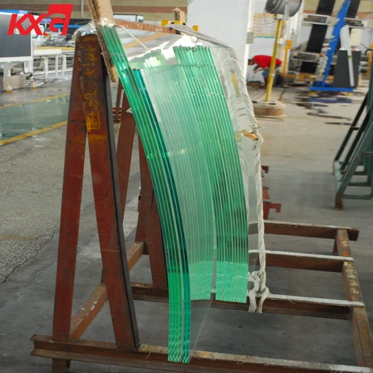 curved laminated glass.jpg