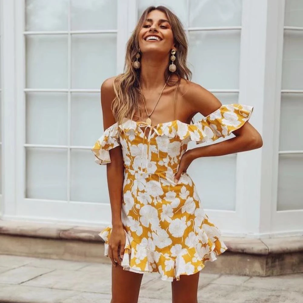 Women Missing Shoulder Strap Ruffle Skirt Women Summer Print Printed Tube Top Dress, Shown
Women Missing Shoulder Strap Ruffle Skirt Women Summer Print Printed Tube Top Dress, Shown