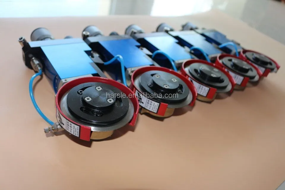 pneumatic holder (26)