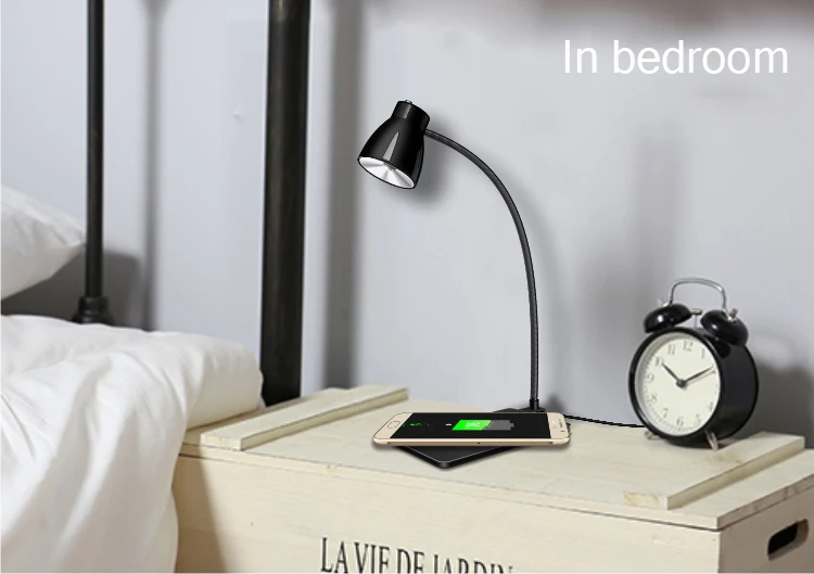 new style fashinable mini wireless charger bed beside led lamp