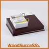 standing desk calendar with printed paper calendar with lid can open