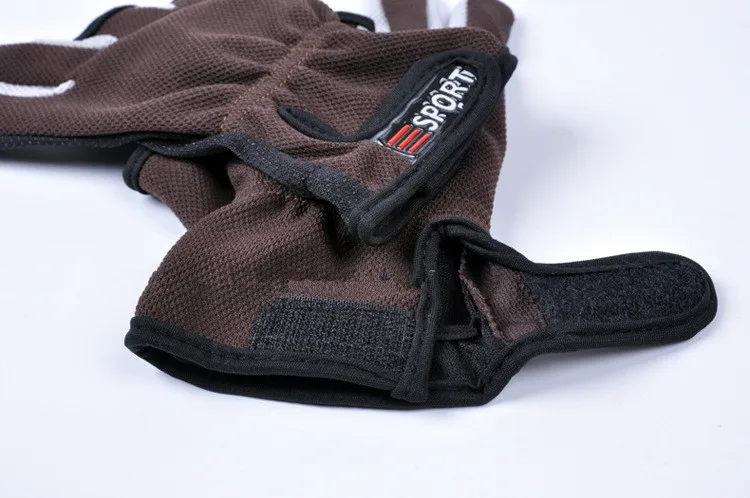 1265942201_2050739421_