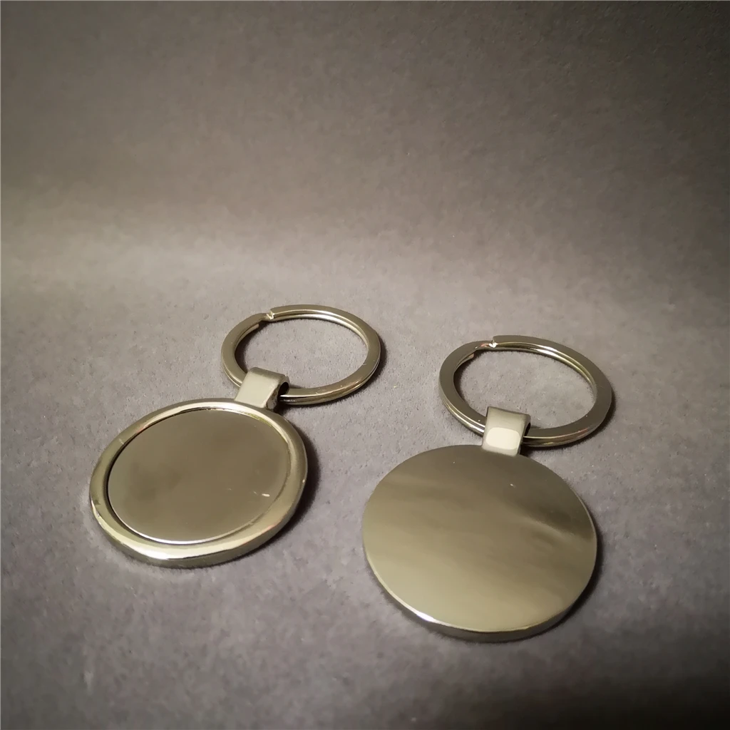 Zinc alloy round shape shield keychain