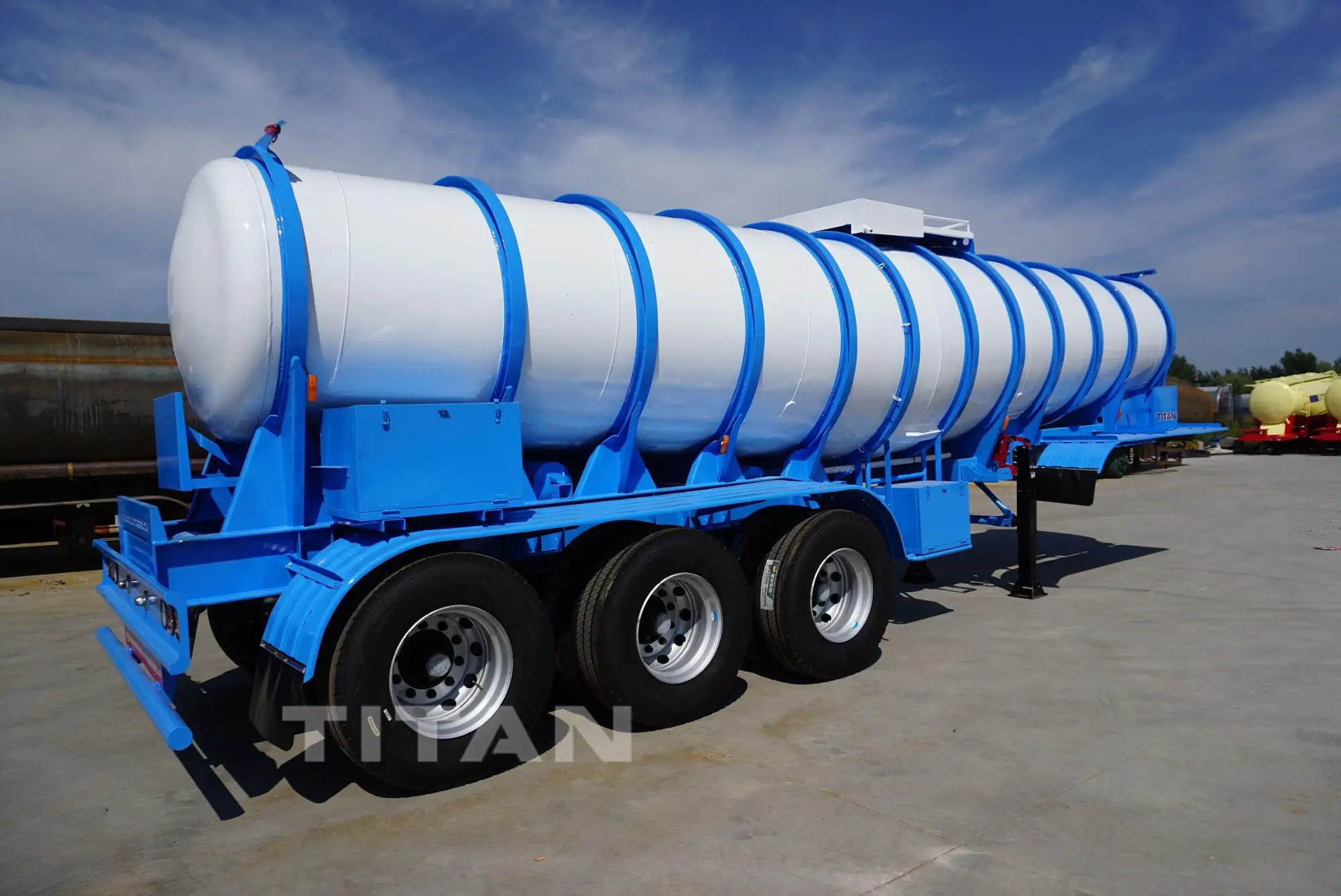 M Tri Axle Sulfuric Acid Tanker Trailer