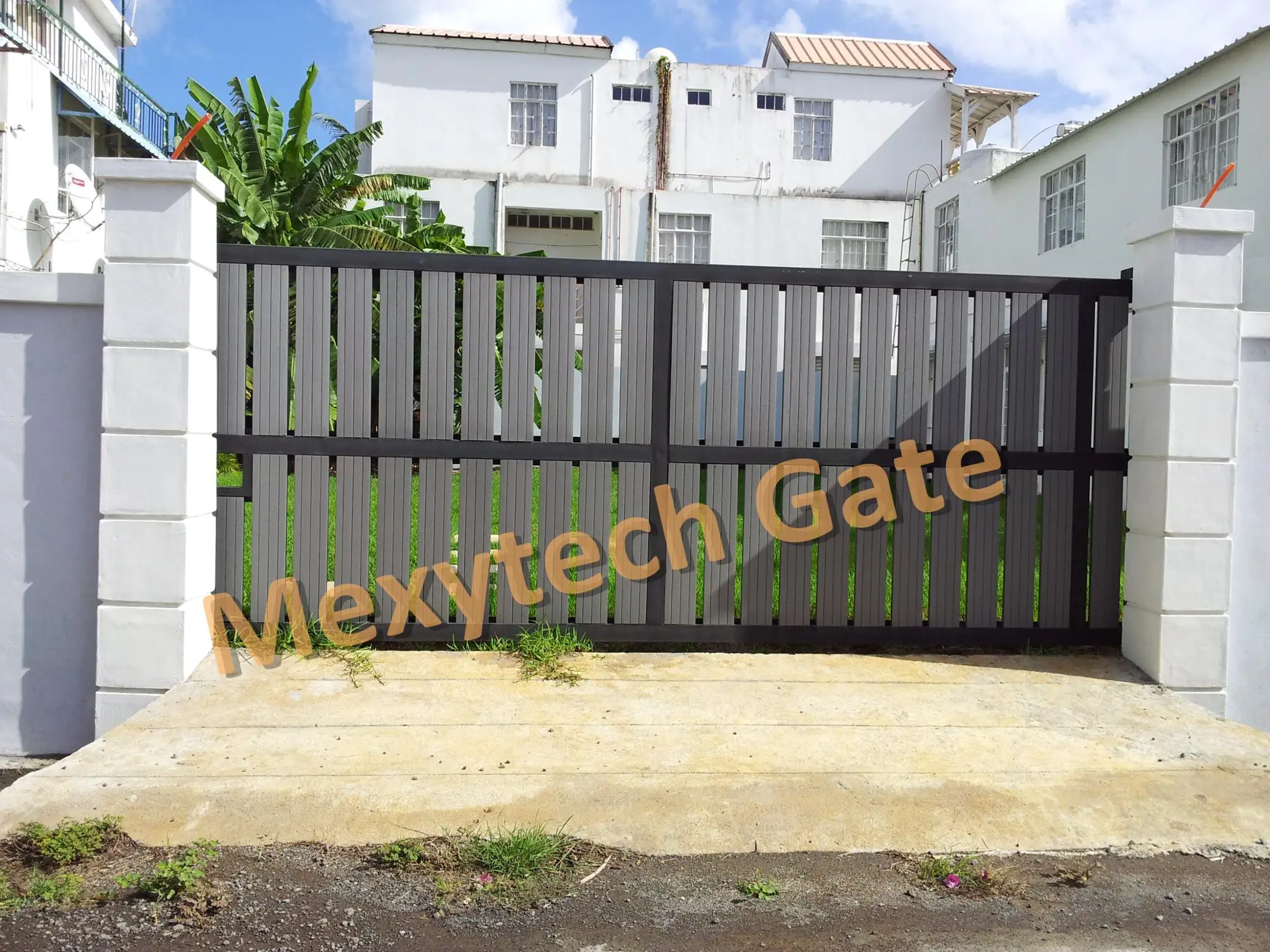 wpc aluminium garden fence and gate for coutyard