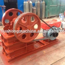 Small jaw crusher unit for quartz mineral ,diesel engine stone crushing machine for sale