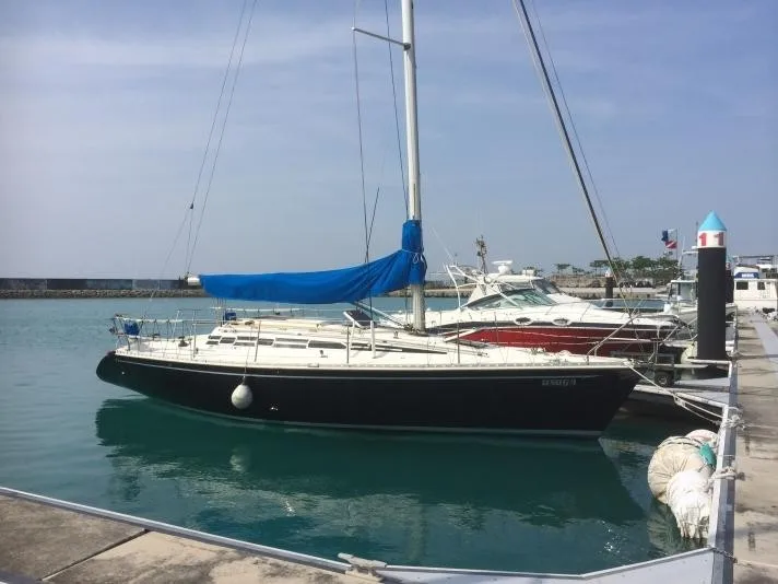 8.89m used ELAN33 sail boat