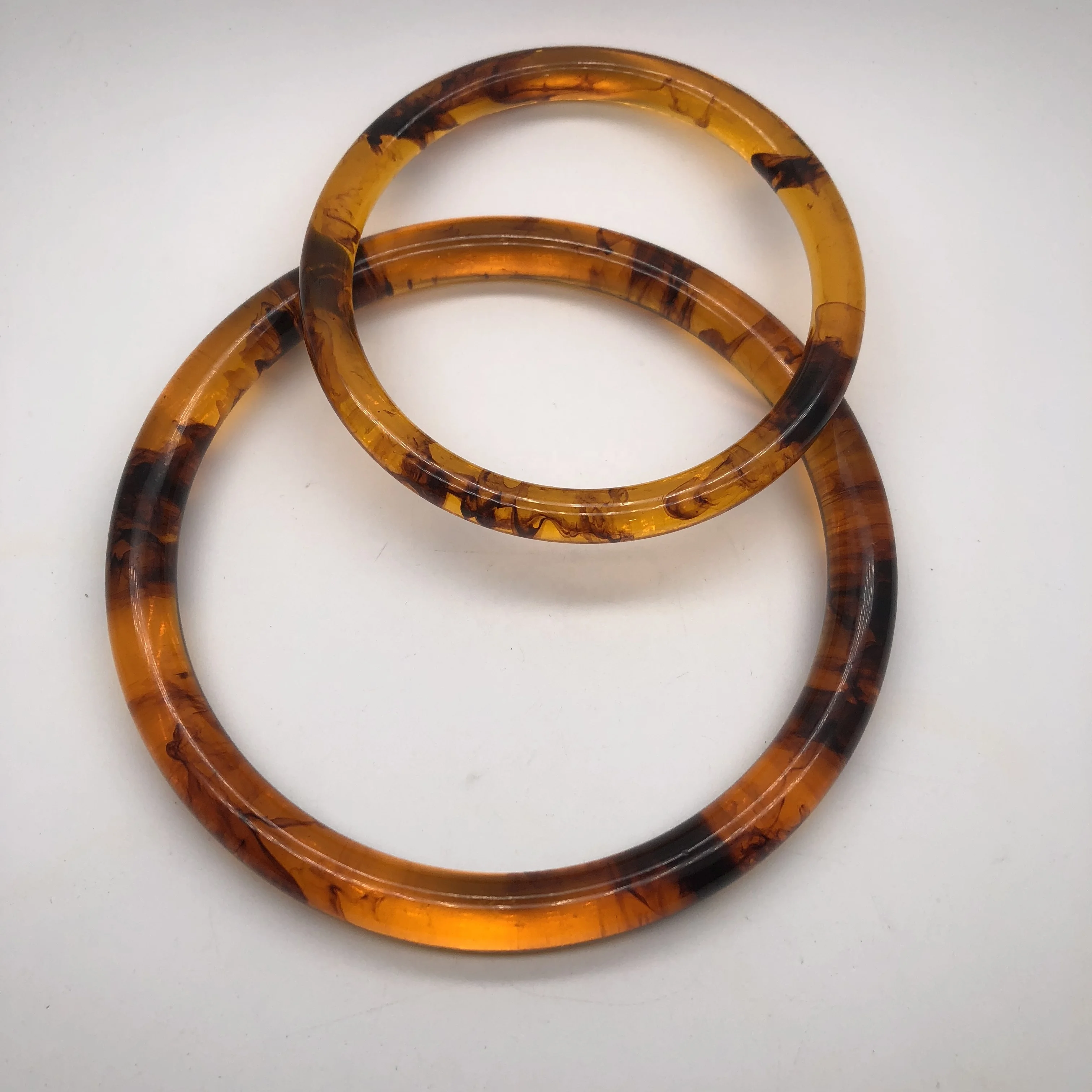 Tortoise shell clutch hand bag handle Resin O-ring and D-ring lucite color handbag parts and garments accessories, Mix color
Tortoise shell clutch hand bag handle Resin O-ring and D-ring lucite color handbag parts and garments accessories, Mix color