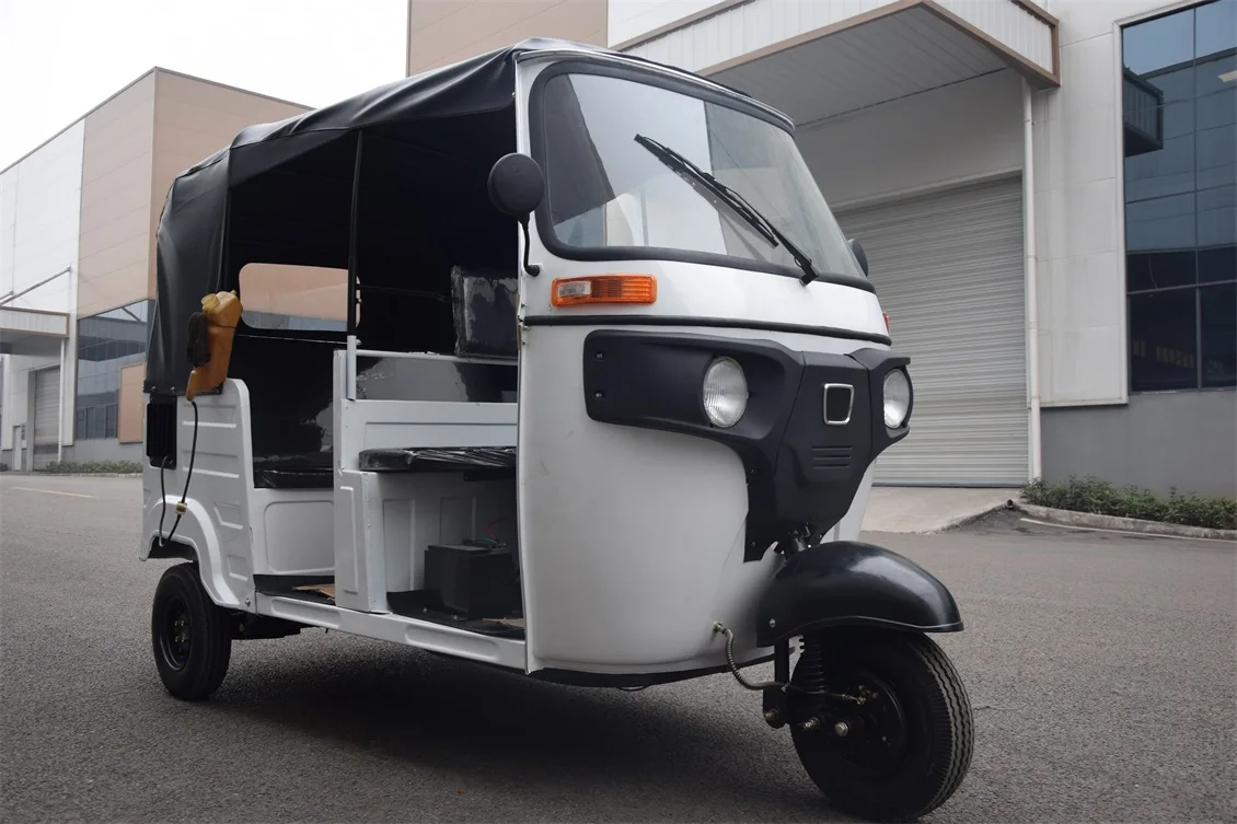 tuktuk mototaxi white (2).jpg