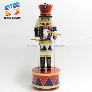 wholesale best ornament choice wooden nutcracker gifts toy for