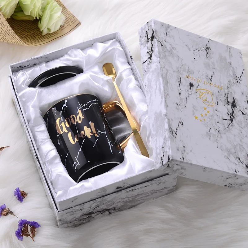 Fashion simple Nordic marbled ceramic cup with lid spoon black creative mug men and women gifts, As photos or customized 
Fashion simple Nordic marbled ceramic cup with lid spoon black creative mug men and women gifts, As photos or customized