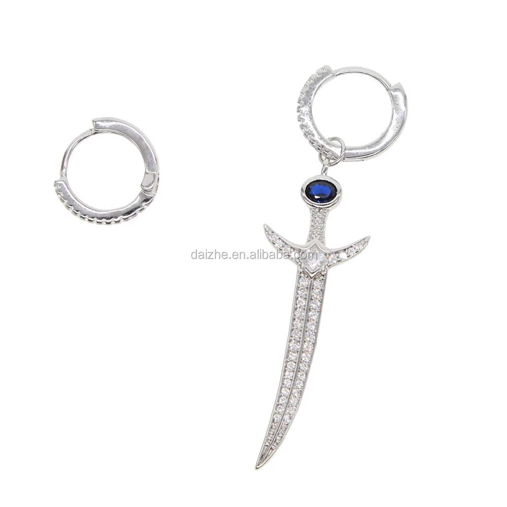 2021 newest popular cosplay sword pendant earring with cz paved for women party weapon earring jewelry
2021 newest popular cosplay sword pendant earring with cz paved for women party weapon earring jewelry