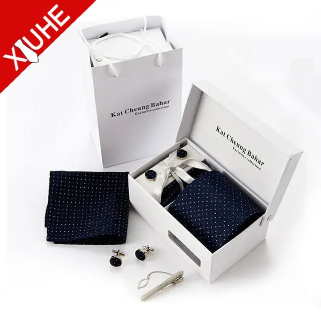 customized wholesale popular tie cufflink clip gift set