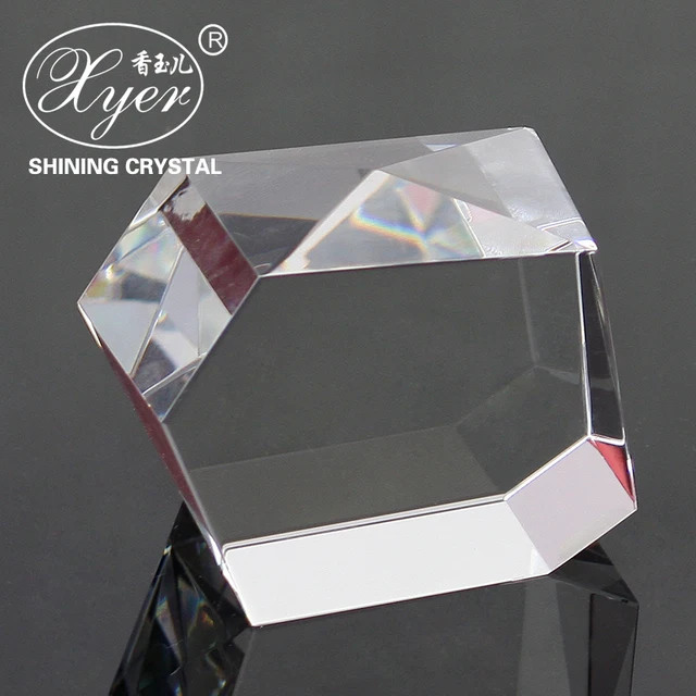 hot sale faceted 3d laser engraved crystal cube optical crystal