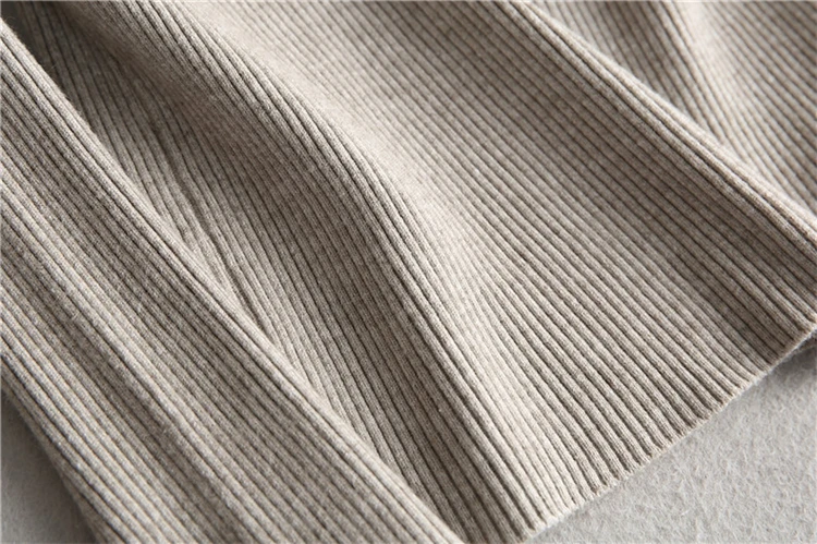 4321994073_2000613867