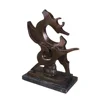 /product-detail/shtone-abstract-deer-mother-son-bronze-sculpture-tpy-188-art-deco-brass-statue-62031674471.html