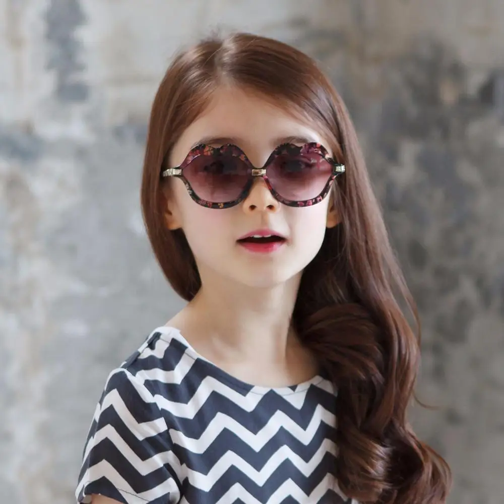 M218 Funny Love Lip Shape Kiss Party Shades Sunglasses For Children Sun Glasses Kids
M218 Funny Love Lip Shape Kiss Party Shades Sunglasses For Children Sun Glasses Kids