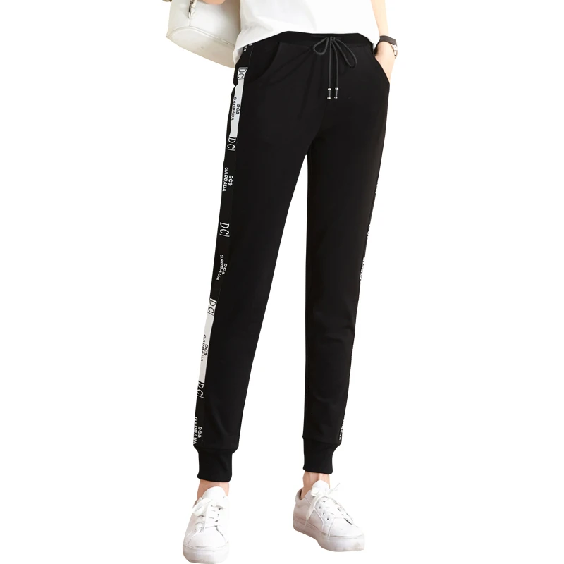 New Arrival Stretch Fit Sports Pants Women Tapered Fit GYM Sweatpants fashion ribbon side stripe design, Customized color
New Arrival Stretch Fit Sports Pants Women Tapered Fit GYM Sweatpants fashion ribbon side stripe design, Customized color