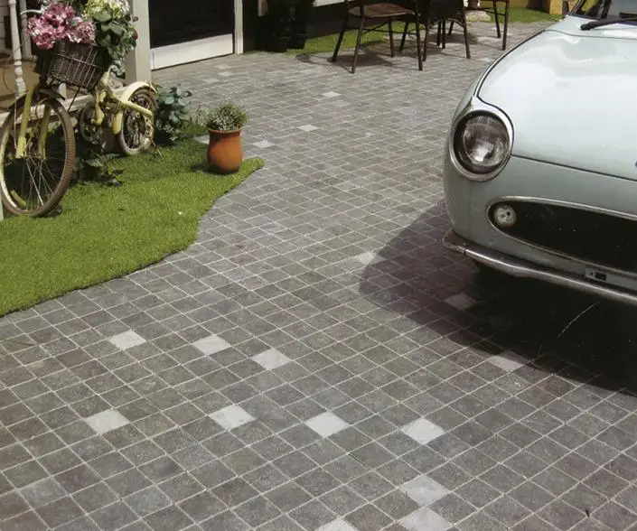 SMALL BRICKS.jpg