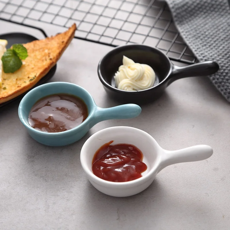 Custom color restaurant used mini ceramic dipping soy sauce dish with handle, Customized
Custom color restaurant used mini ceramic dipping soy sauce dish with handle, Customized