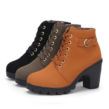 woman casual boots