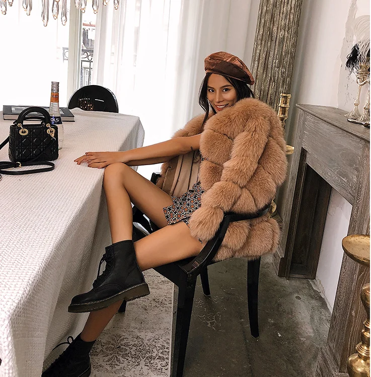Light Camel Lady Girl Women Sexy Real Fox Fur Jacket Women Fur, Fur coat modern contrast color
Light Camel Lady Girl Women Sexy Real Fox Fur Jacket Women Fur, Fur coat modern contrast color