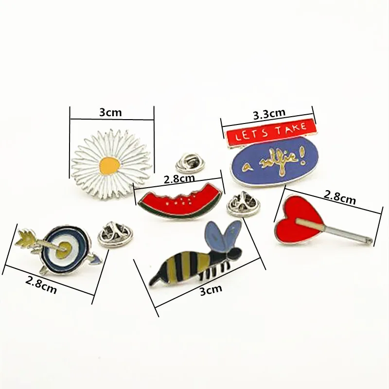 New fashion lovely golden catsilver brooch cats eat fish Japan and South Korea wholesale collar pin badge