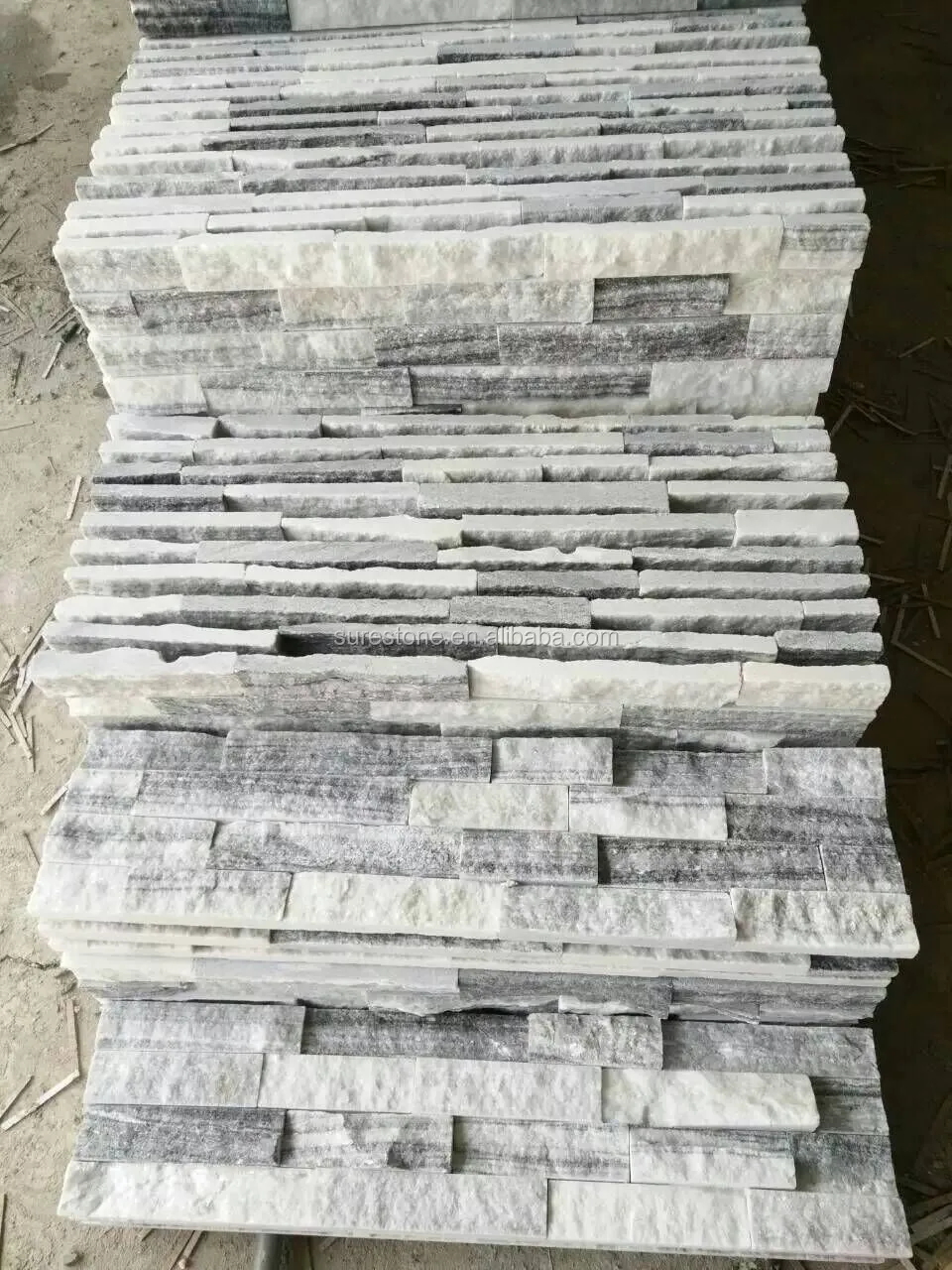 Naturale nero nuvoloso quarzo bianco rivestimento della parete ...