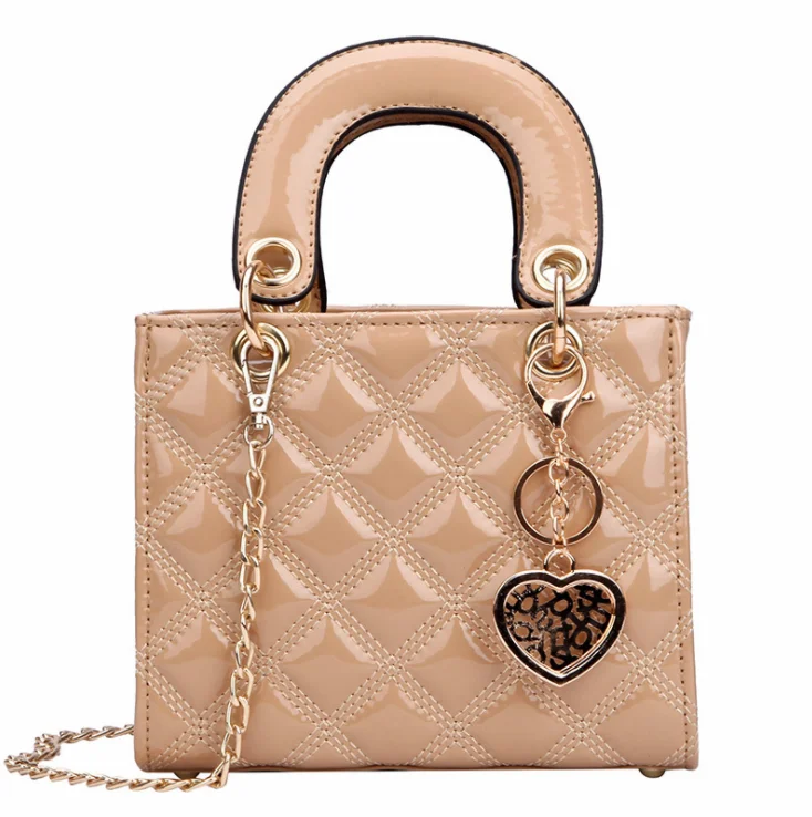 2020 new wild rhombic wearing crossbody bag Embroidery line handbag European and American fashion mirror handbags Spot wholesale
2020 new wild rhombic wearing crossbody bag Embroidery line handbag European and American fashion mirror handbags Spot wholesale