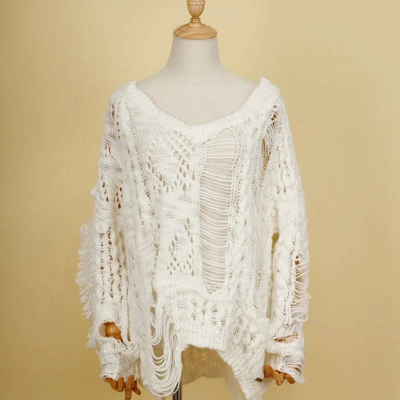 Spring 2021 Korean version sweater top of the new bat sleeve torn hook V neck knitwear women loose pullover thin women sweater
Spring 2021 Korean version sweater top of the new bat sleeve torn hook V neck knitwear women loose pullover thin women sweater