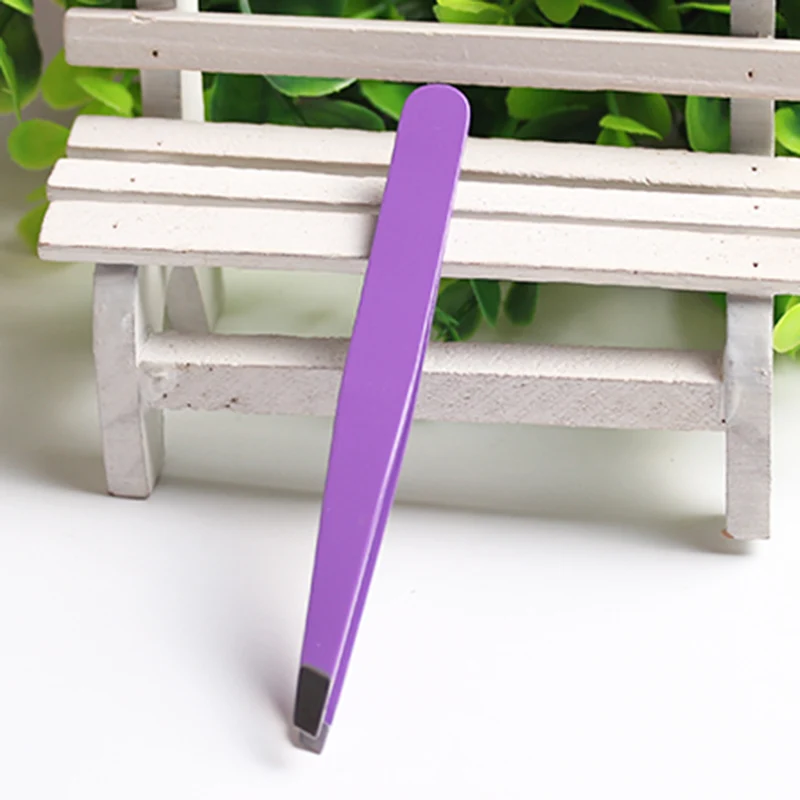 Connie Cona professional color eye tweezers, Silvery
Connie Cona professional color eye tweezers, Silvery