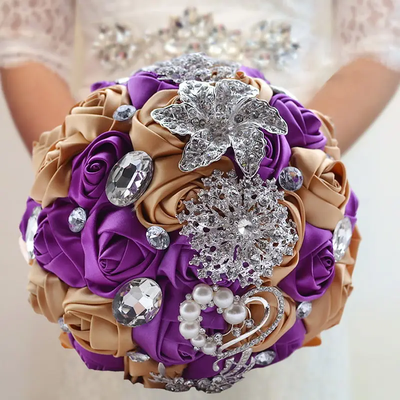 Brides Hand Holding Bouquet Purple champagne Crystal Wedding Rhinestone Brooch Bouquets, Purple champagne as per picture showing
Brides Hand Holding Bouquet Purple champagne Crystal Wedding Rhinestone Brooch Bouquets, Purple champagne as per picture showing