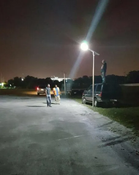 ZIGBEE Outdoor WIFI Function 30W 50W 80W All In One Solar Street Light - ANKUX.COM