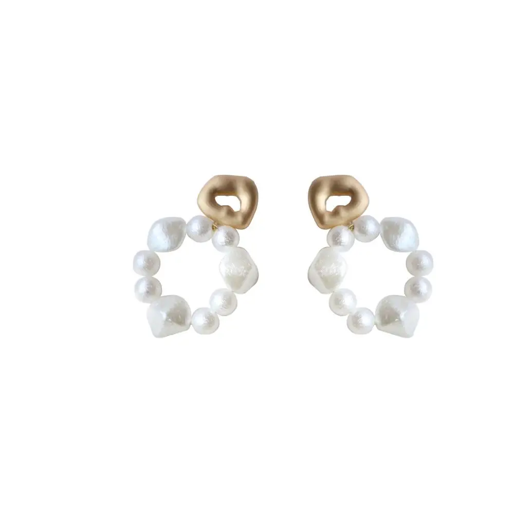 Juhu 2019 New Selling plated gold Metal Alloy with pearl Drop Earrings For Women wholesale Jewelry
Juhu 2019 New Selling plated gold Metal Alloy with pearl Drop Earrings For Women wholesale Jewelry