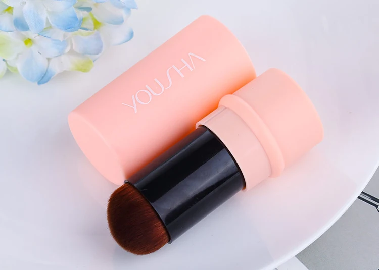 blush brush