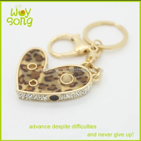 2016 promotional gift love heart shape metal keychain