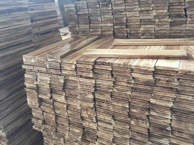 uncoated plank floor - acacia.jpg