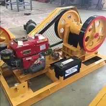 China mobile mini portable small diesel engine jaw stone crusher for stone/rock salt