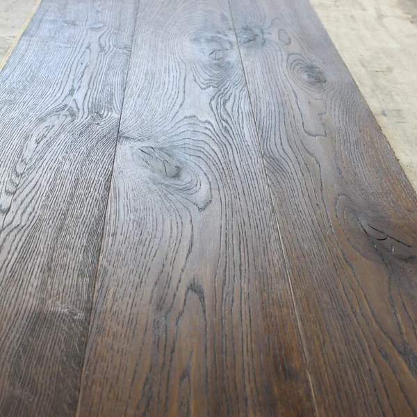 Best quality interior brushed&oiled&smoked surface oak flooring