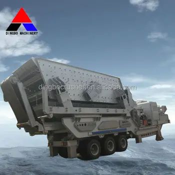 Stone Breaking portable mounted primary crusher in the feldpar quarry plant peru