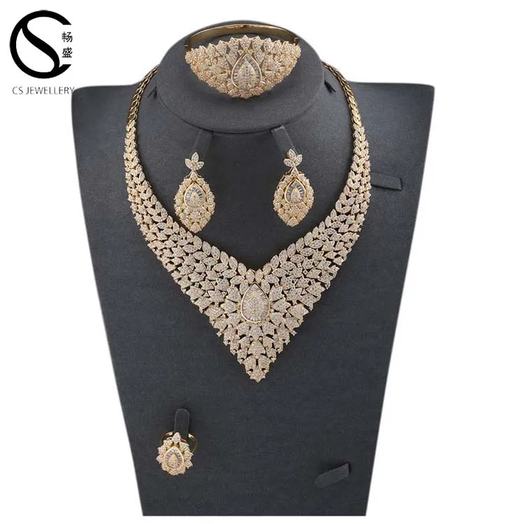 2017 New Luxury Design Dubai Gold Jewelry Set Gold Plated Fashion Jewelry Set
2017 New Luxury Design Dubai Gold Jewelry Set Gold Plated Fashion Jewelry Set